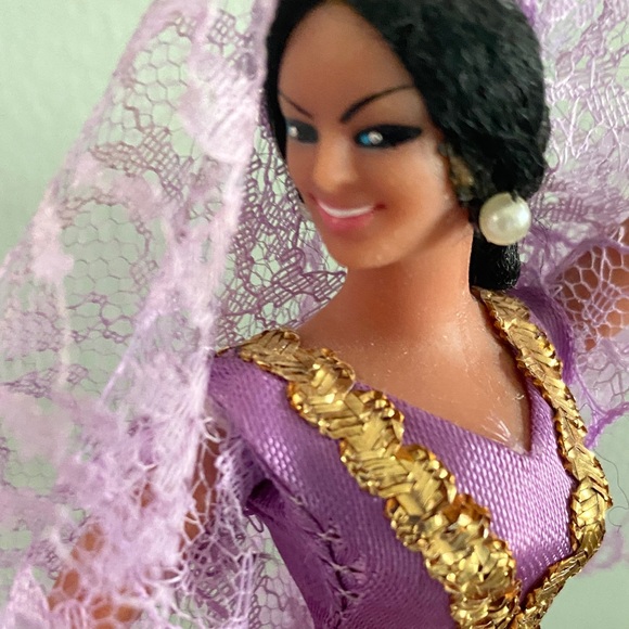 Lavish Lavender Flamenco Dancer Figurine - Picture 7 of 8